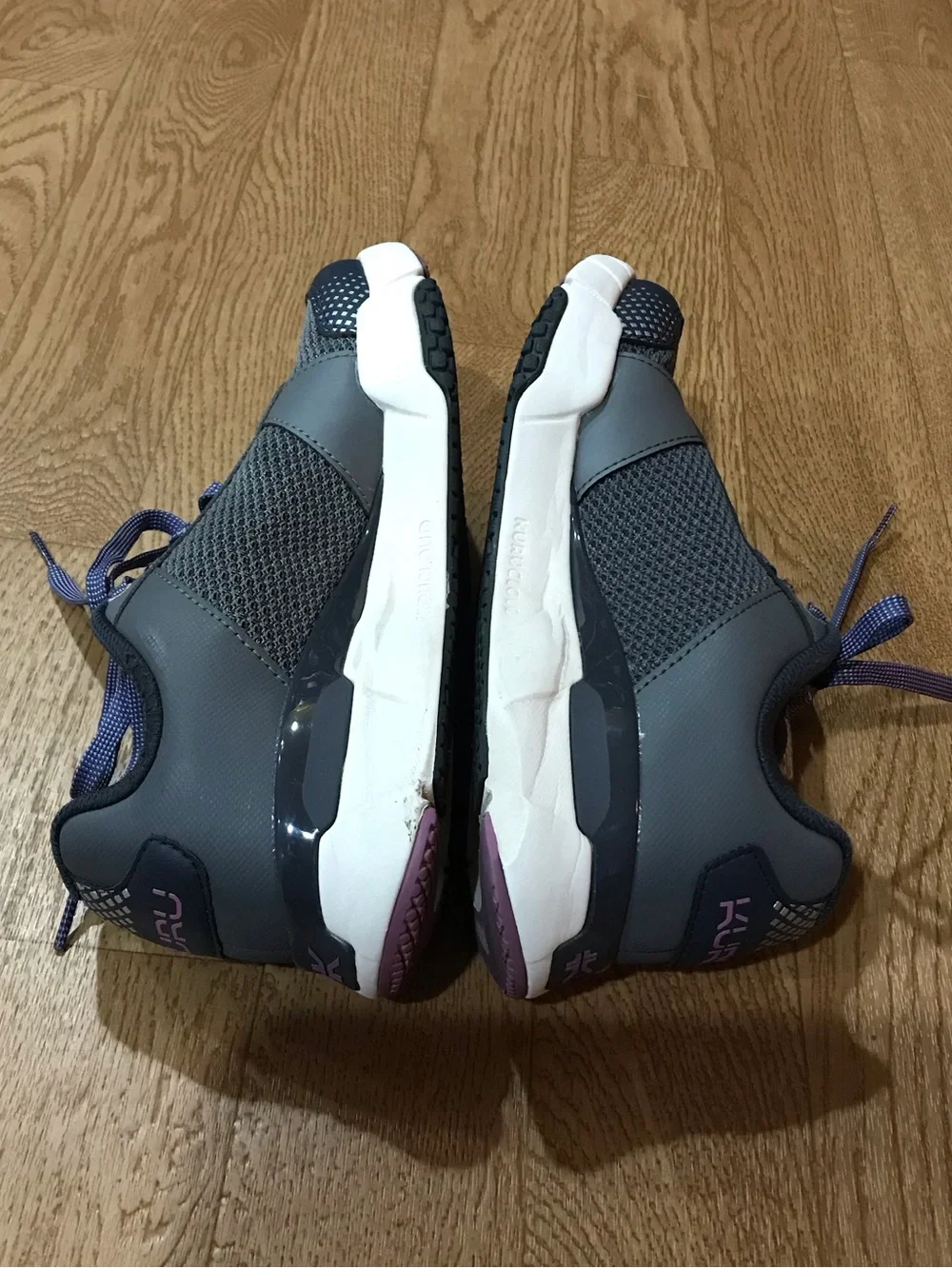 KURU Gray Quantum Shoes Women's SIZE 8.5 medium